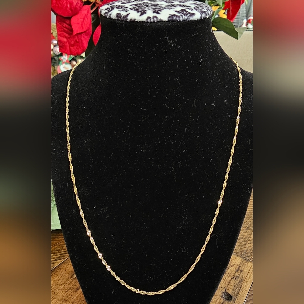 SOLD!! 14k Solid Gold Singapore Twisted Chain Necklace